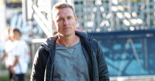 Burghausens Trainer Leo Haas hat seine Kicker seit Montag wieder im Training. Foto Michael Buchholz