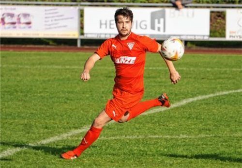 Christoph Bott erlöste den SV Bruckmühl mit seinem Tor zum 1:1-Endstand.Foto SV Bruckmühl