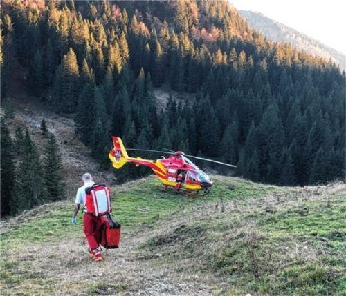 Der Notarzt war nur wenige Minuten nach dem Unfall per Hubschrauber vor Ort. Foto ZOOM.TIROL