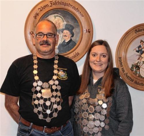 Die Sieger Martin Hierl (Luftpistole) und Katharina Hofbauer (Luftgewehr). Foto re