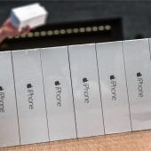 Smartphones gegen Attrappen getauscht