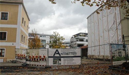 Eine Arztpraxis und 23 Wohnungen sollen auf dieser Fläche an der Färberstraße entstehen. Foto Kirschner