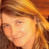 Frau will helfen und wird schwer verletzt