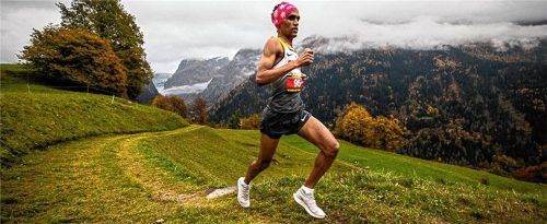 Filimon Abraham aus Traunstein startete erstmals für das deutsche Berglauf-Team und gewann das Rennen im italienischen Chiavenna überlegen.