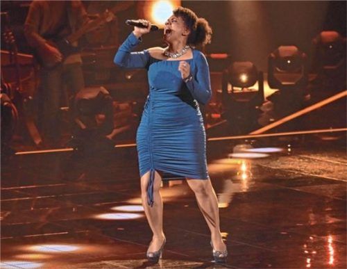 Jeni Williams singt sich mit dem Titel „Chain of Fools“ ins Viertelfinale von „The Voice of Germany“. Foto  Pflug