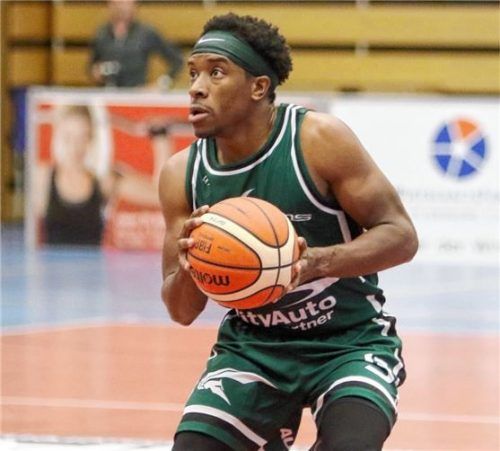 SBR-Kapitän Jguwon Hogges war mit 34 Punkten der entscheidende Faktor zum ersten Heimsieg der Saison. Foto Wolfgang Fehrmann