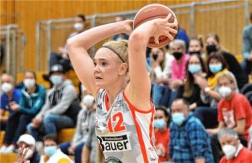 Laura Hebecker (Bild) und ihre Schwester Elisa gastieren mit Wasserburg in ihrer Geburtsstadt. Foto Gabi Hörndl