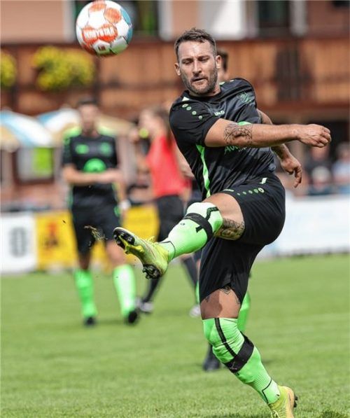 Manuel Schlesak war mit dem TSV Siegsdorf zuletzt spielfrei, am kommenden Wochenende steht das Inn/Salzach-Duell vor heimischer Kulisse gegen Saaldorf an.Foto Hans Weitz