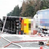 Lkw-Fahrer bei Unfall schwer verletzt