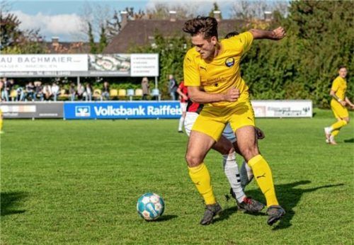 Stürmer Stefan Mutschler hat beim FC Töging Aussichten auf einen Platz in der Startelf. Foto Jörg Eschenfelder