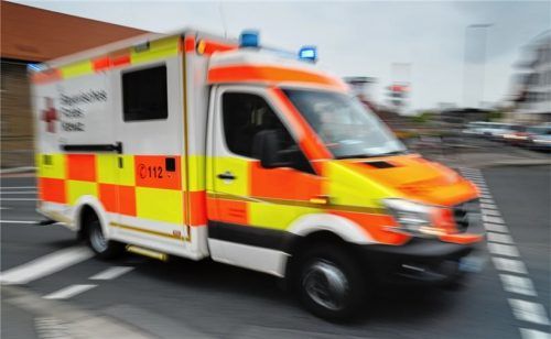 Unterwegs zum Notfall: Der Rettungsdienst in Stadt und Landkreis Rosenheim verzeichnet derzeit kein überdurchschnittliches Fahrtenaufkommen. Foto dpa