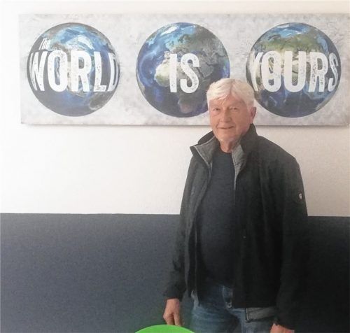 Verbringt viel Zeit in der Welt der Schüler: Hermann Kunz ist seit rund fünf Jahren Lernbegleiter an der Rosenheimer Prinzregentenschule. Foto Sautter