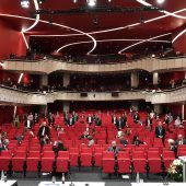 Deutsches Theater in Bedrängnis