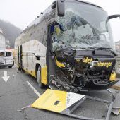 Busunfall: Sieben Kinder verletzt
