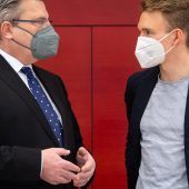 Masken-Ausschuss legt los