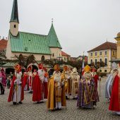 Nikoläuse auf Wallfahrt