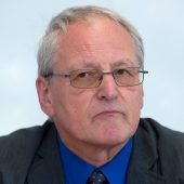 EU bestellt viele weitere Impfdosen EU will schneller auf Krisen reagieren AfD-Politiker an Corona gestorben Bayern-SPD: Booster nach drei Monaten