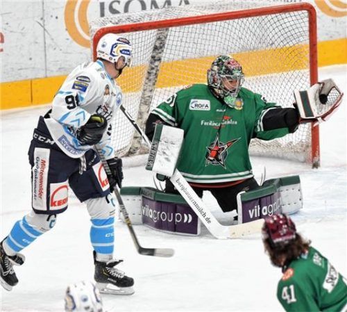 Fehlerfrei: Starbulls-Keeper Andi Mechel. Foto H.-J. Ziegler