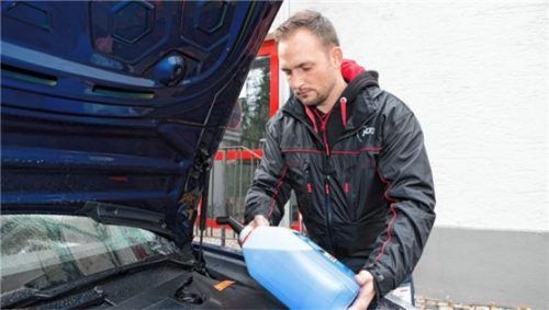 Nicht jeder Reiniger hielt im Test, was er versprach. Foto KÜS / Sveinn Baldvinsson