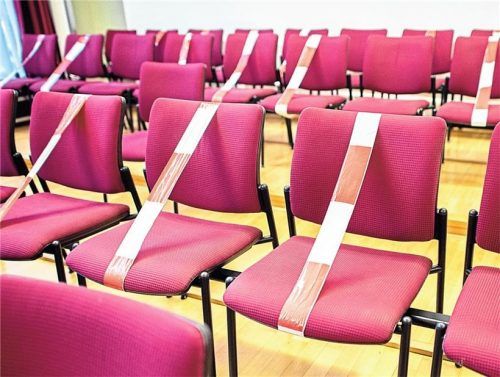 Während der Corona-Pandemie fallen viele Eigentümerversammlungen aus. Das kann zu einem Problem werden. Foto dpa