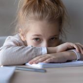 Viele Kinder haben Sprechstörungen Mäuse sporteln für die Forschung