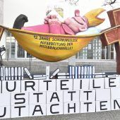 Marx bekennt sich schuldig