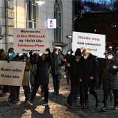 Rund 3500 Teilnehmer protestieren gegen Corona-Maßnahmen – Polizei stellt über 60 Anzeigen aus