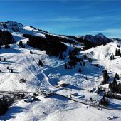 Das Sudelfeld lockt auf die schneebedeckte Piste
