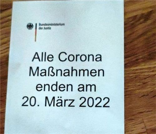 Dieser Flyer ist am Mittwoch in Rosenheimer Briefkästen gelandet.Foto  re