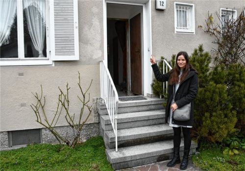 In diese Doppelhaushälfte möchte Kristina Deyerler mit ihrem Freund einziehen. Bis deren Sanierung weitergehen kann und fertig ist, wohnt das Paar noch zur Miete.