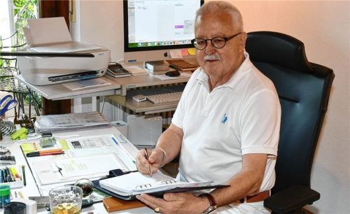 Ist seit mehr als 50 Jahren in der Politik: Der Rosenheimer Horst Halser ist seit 1992 bei der ÖDP. Er war zudem viele Jahre der Vorsitzende des Seniorenbeirats. Foto Schlecker