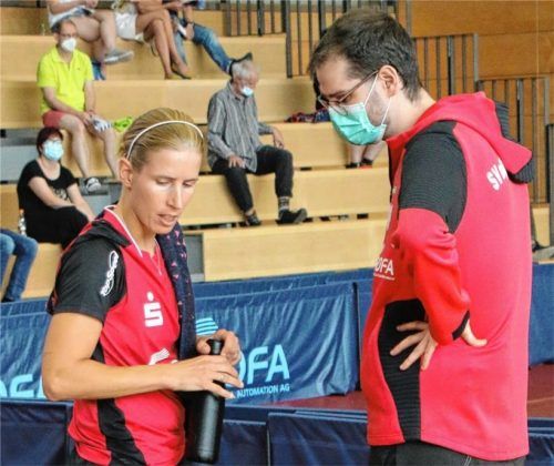 Kolbermoors Abteilungsleiter und Trainer Michael Fuchs hofft, die richtigen Tipps für Kristin Lang und ihre Mannschaftskolleginnen parat zu haben. Foto Erlich