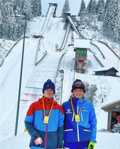 Siege beim deutschen Schüler-Cup verbuchten in der Nordischen Kombination Felix Brieden (links) und Jonathan Gräbert vom WSV Oberaudorf.Foto WSV Oberaudorf