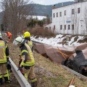 Sturm „Ylenia“ legt Verkehr lahm