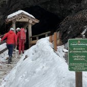 Eingeschlossen in der Höhle