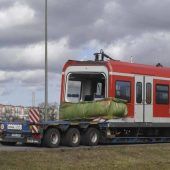 S-Bahn-Wrack abtransportiert