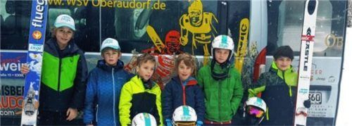 Auch bei der 54. Mini-Tournee in Berchtesgaden war das Springer-Nachwuchs-Team des WSV Oberaudorf sehr erfolgreich. Von links Zeno Rumpfinger, Quirin Wendlinger, Lukas Quandtmeyer, Johannes Rumpfinger, Luca Gaffal und Nikolai Holzer.