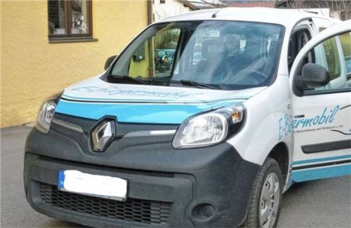 Beim Fahrdienst in Brannenburg und Flintsbach ist seit 2016 das Auto des Christlichen Sozialwerks unterwegs. Foto Stuffer-Chunphetch