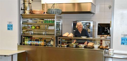Damit die Mensa in der Otfried-Preußler-Grund- und Mittelschule in Stephanskirchen keine Defizite macht, muss die Gemeinde helfen. Foto Schlecker