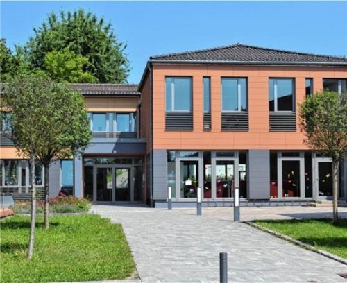 Die Schule wurde zwar nicht neu gebaut, sieht aber aus wie ein Neubau.
