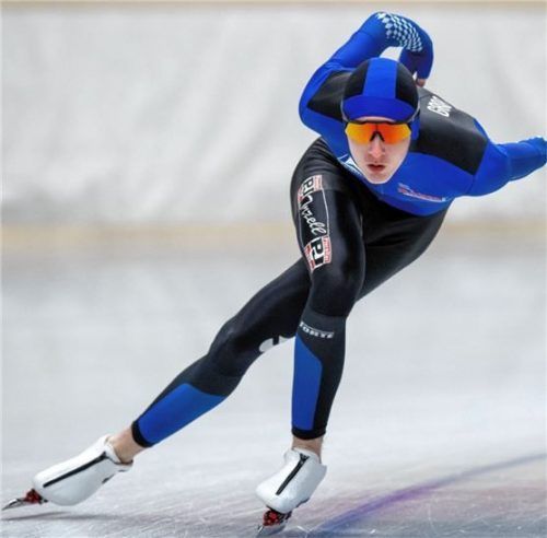 Gabriel Groß vom DEC Inzell wurde dank des Sieges im 3000-Meter-Lauf deutscher Vierkampf-Meister.Foto Ernst Wukits