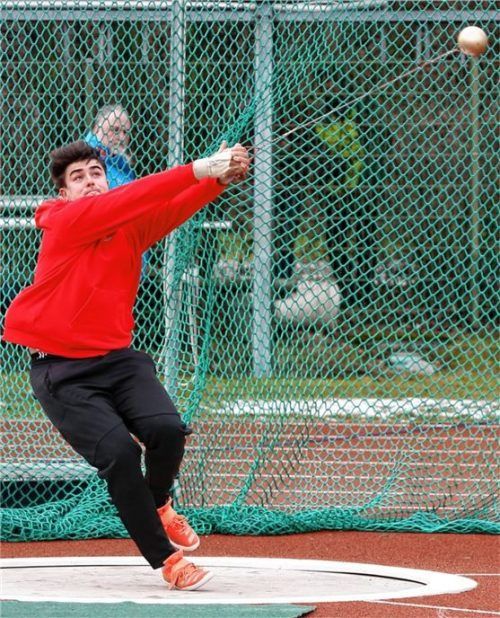 Kilian Drisga vom TSV Wasserburg wurde bayerischer Meister im Hammerwurf der Jugend U20. Fotos Ludwig Stuffer