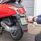 Neue Kennzeichen für Mofa, E-Tretroller und Co