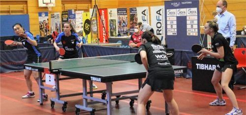 Kolbermoors Neuzugang Ran Li-Kath sowie Laura Tiefenbrunner spielten erstmals zusammen, mussten sich aber geschlagen geben. Foto Gerhard Erlich