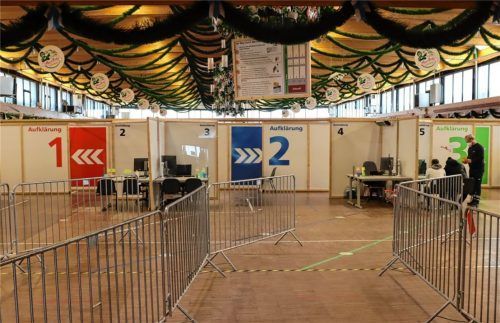 Hier im Rosenheimer Impfzentrum hatte Stefan H. als Impfarzt gearbeitet. Foto Hadersbeck