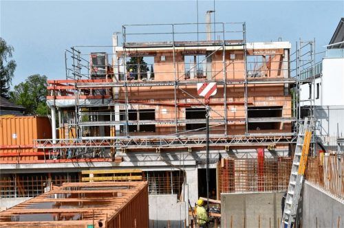 Mehr Wohneigentum für Rosenheimer: Mit Blick auf die steigenden Immobilienpreise schlagen Rosenheims Christsoziale ein Einheimischen-Modell vor. Foto Schlecker