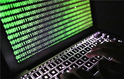 Mit einer Ransomware verschaffen sich Hackergruppen Zugriff auf das Netzwerk von Firmen.Foto dpa