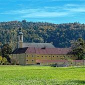 Zugang zum Kloster schaffen
