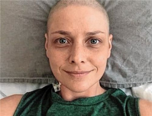 Noch immer voller Hoffnung, einen Spender zu finden: die 34-jährige Anne aus Kolbermoor.Foto privat