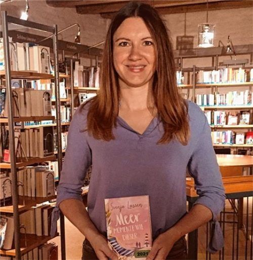 Sie leitet seit Juni die Bücherei: Andrea Obermeier. Foto Jaensch